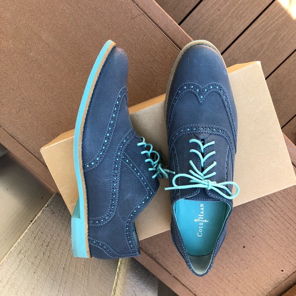 Women’s Cole Haan Shoes - Picture 3 of 9